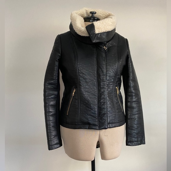 Shearling style  vegan leather jacket - Picture 2 of 9